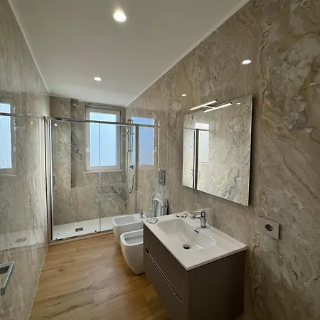 Neas Apartman *