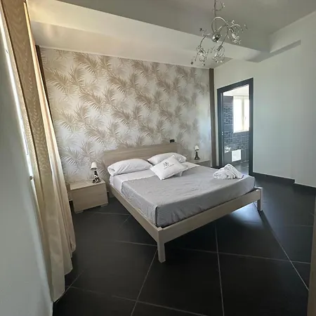 Neas * Castel Volturno