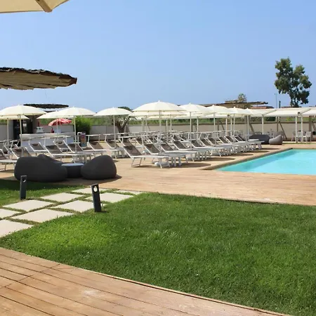 Neas * Castel Volturno