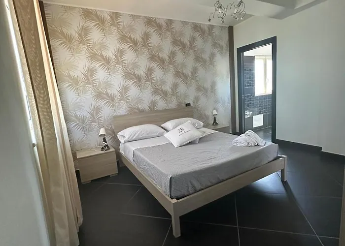 Neas * Castel Volturno