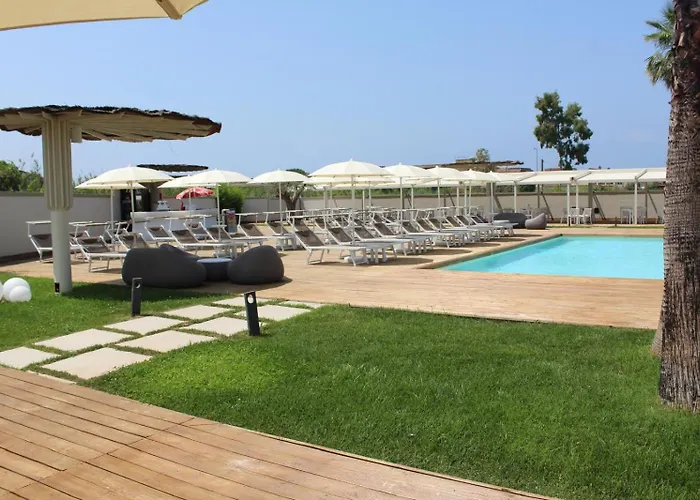 Neas * Castel Volturno