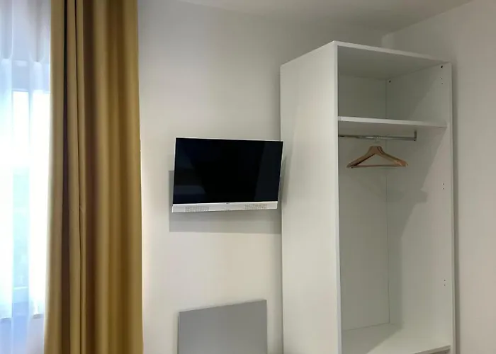 Neas Lejlighed Castel Volturno